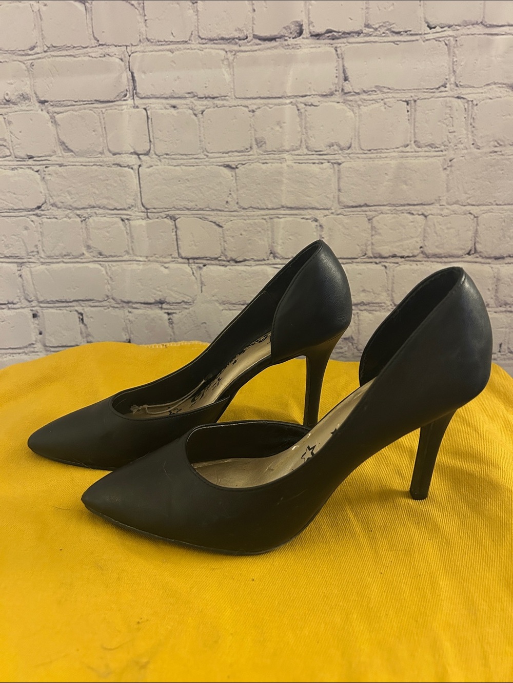 Brash Black Pointed Toe Stiletto Heels